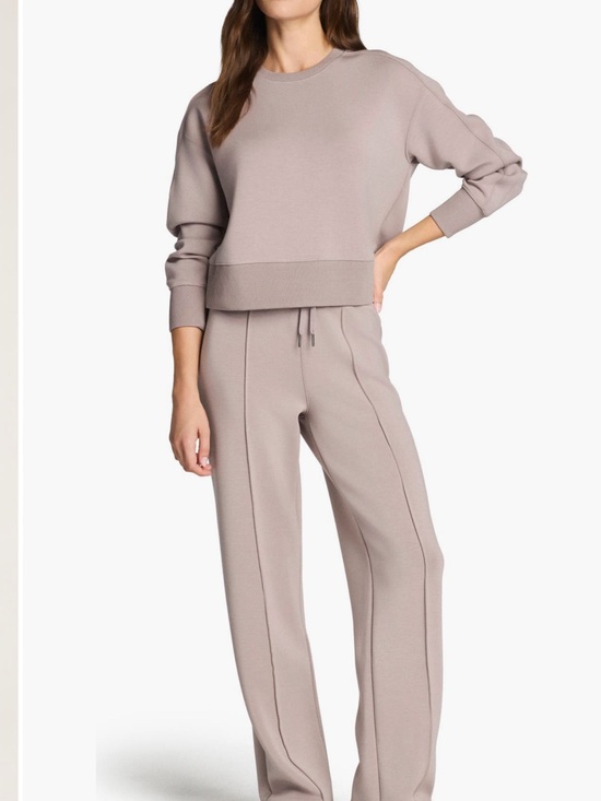 SPANX Tops - SPANX airessentials luxe crop crew neck sweatshirt